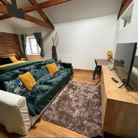 Aplanty House: A Hidden Gem In The Heart Of The Fens Apartment Wisbech Exterior photo