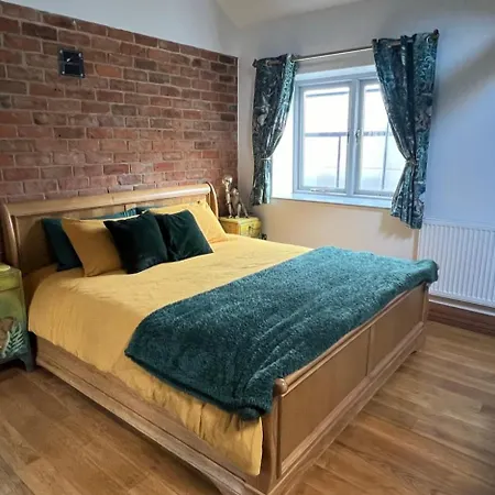 Aplanty House: A Hidden Gem In The Heart Of The Fens Apartment Wisbech Exterior photo