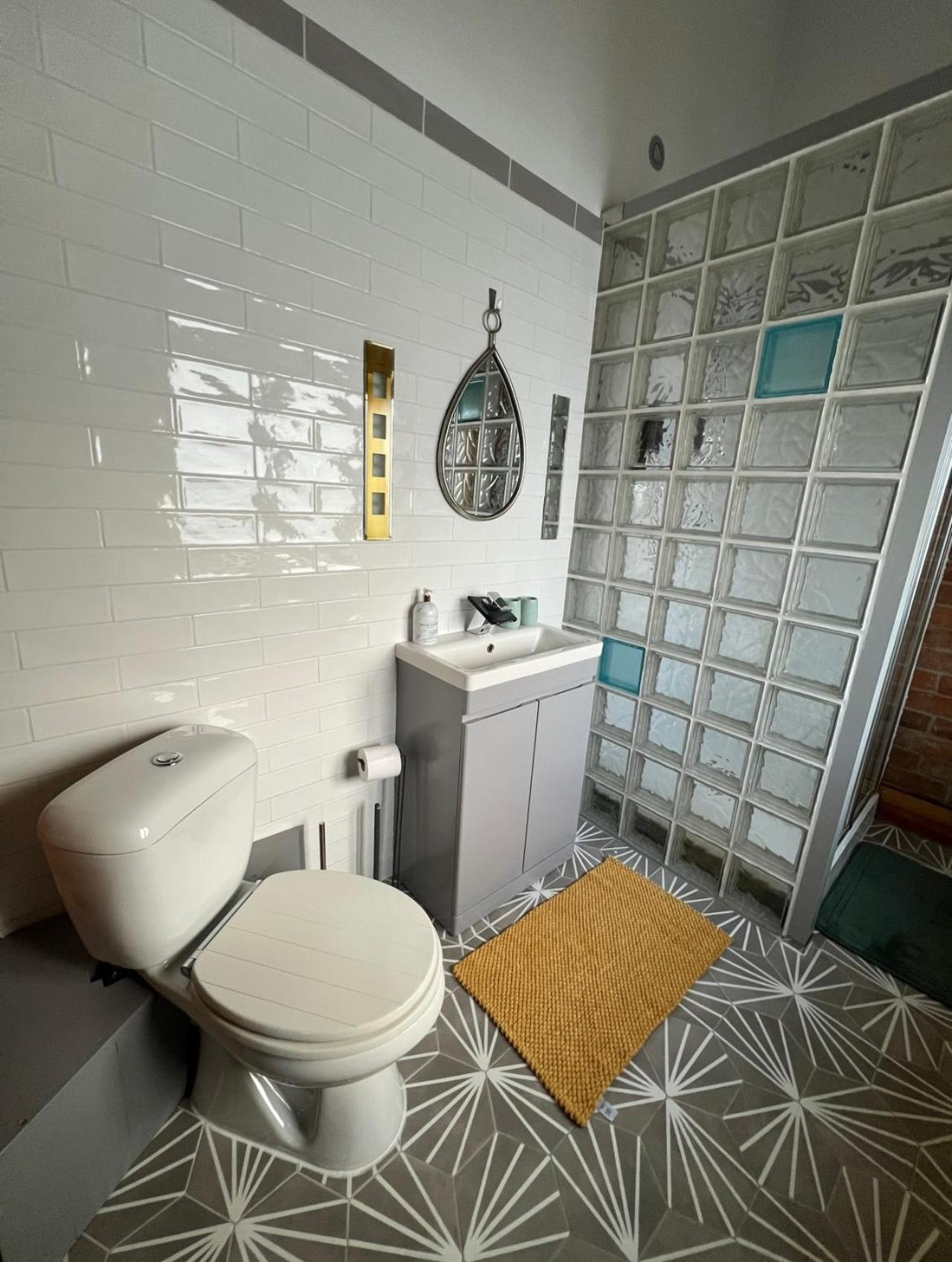 Aplanty House: A Hidden Gem In The Heart Of The Fens Habitación en casa particular Wisbech